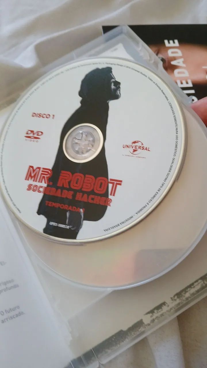 Mr. Robot - Sociedade Hacker - Temporada 1 - DVD - Foto 4