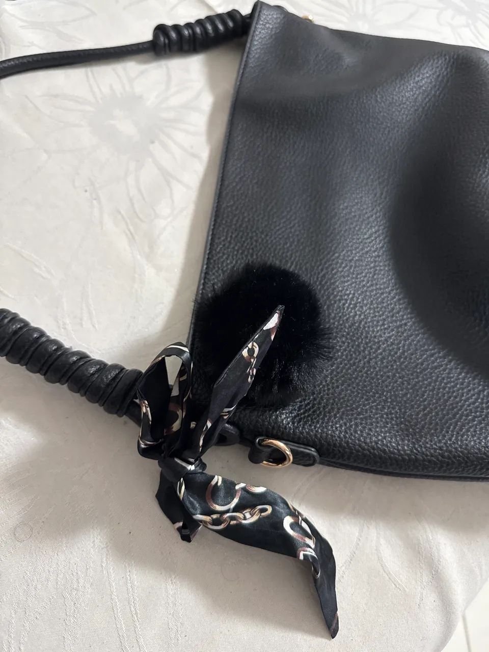 Bolsa de ombro preta  - Foto 4