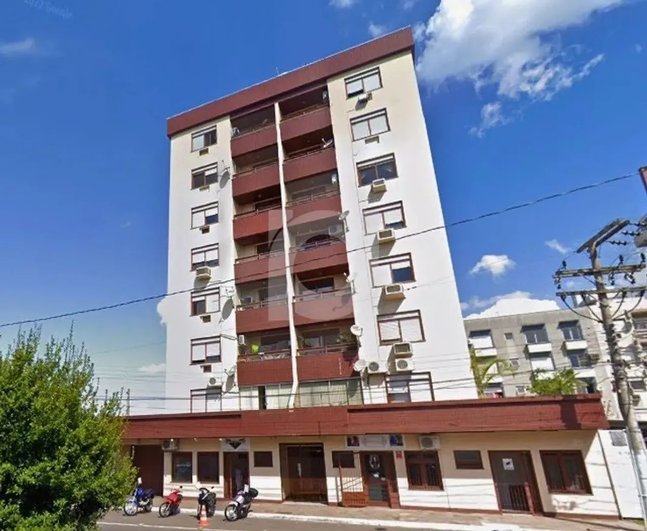 Apartamento semi-mobiliado com terraço, 69m² no Centro de São Leopoldo