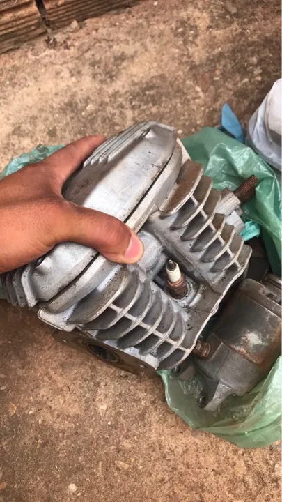 Vendo peças para 160
