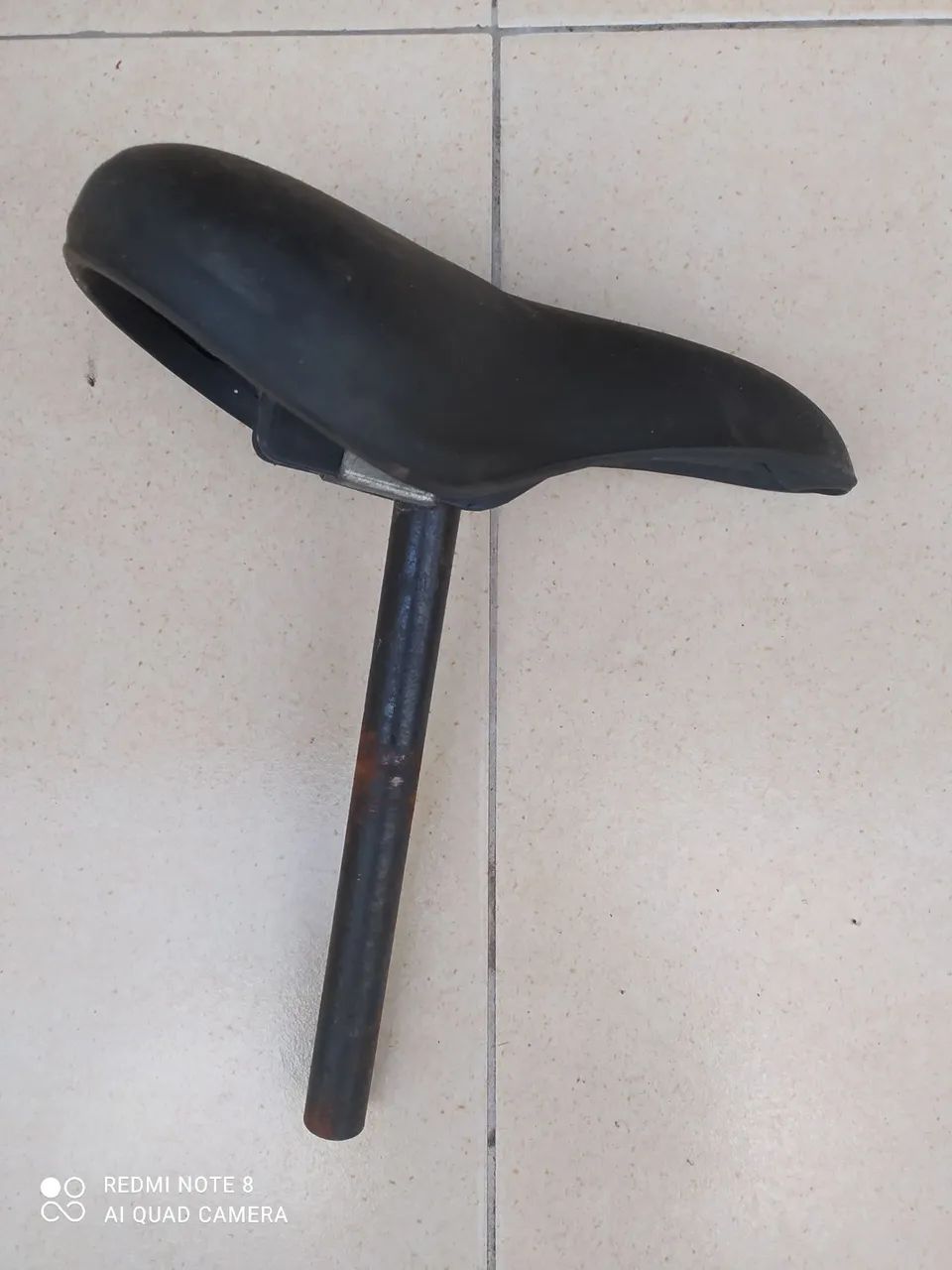 Guidão de Bicicleta, Sela e Descanso lateral - Foto 3