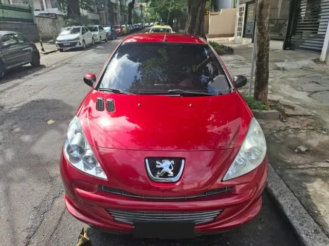 Vendo Peugeot 207 Vermelho 4 Portas - Ótimo Estado! - Foto 2