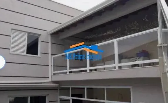 Sobrado com Piscina à Venda com 170m² no Bela Vista em Osasco