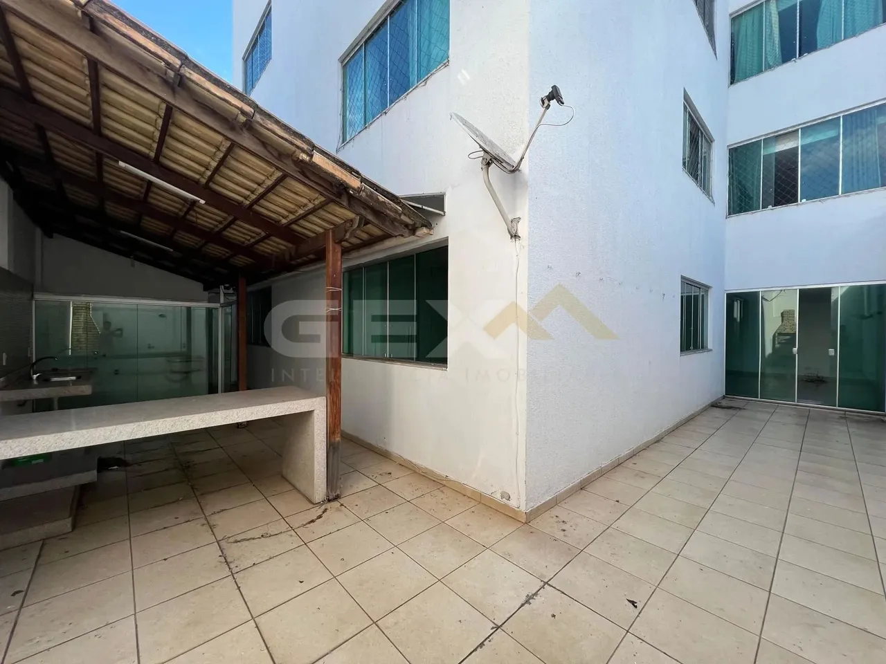 Apartamento à venda no bairro Porto Velho, 3 quartos, 1 suíte e 2 vagas.