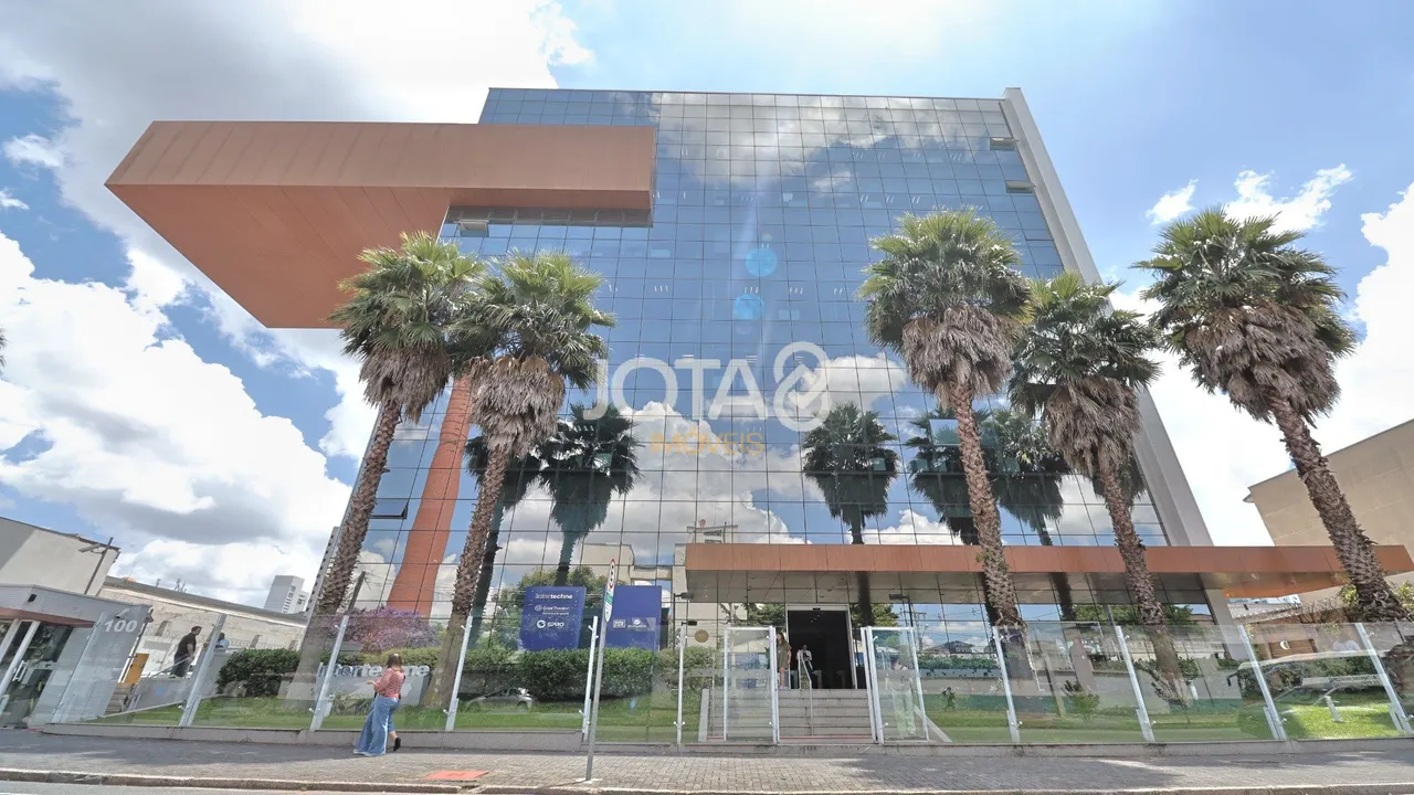 SALAS COMERCIAIS NO CENTRO EMPRESARIAL ANTONIO PERETTI Sua empresa em um endereço estratég
