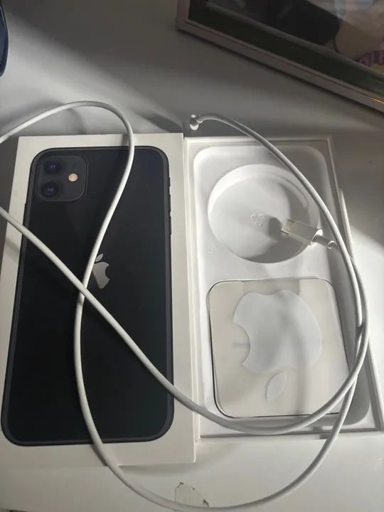 Caixa com o carregador original 