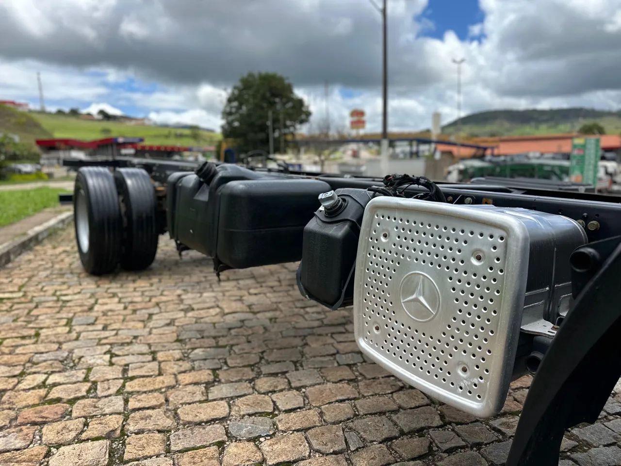 CAMINHÃO MB ATRON 1719 2014 NO CHASSI EXTRA RARIDADE  - Foto 5