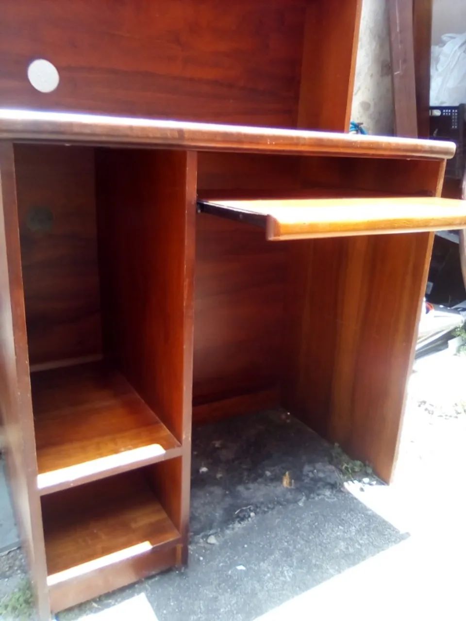 Lindissima Mesa de computador madeira maciça envernizada .64872308923778120