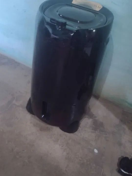 vendo esta centrífuga 15kilos em perfeito estado nao troco a0ns  - Foto 3