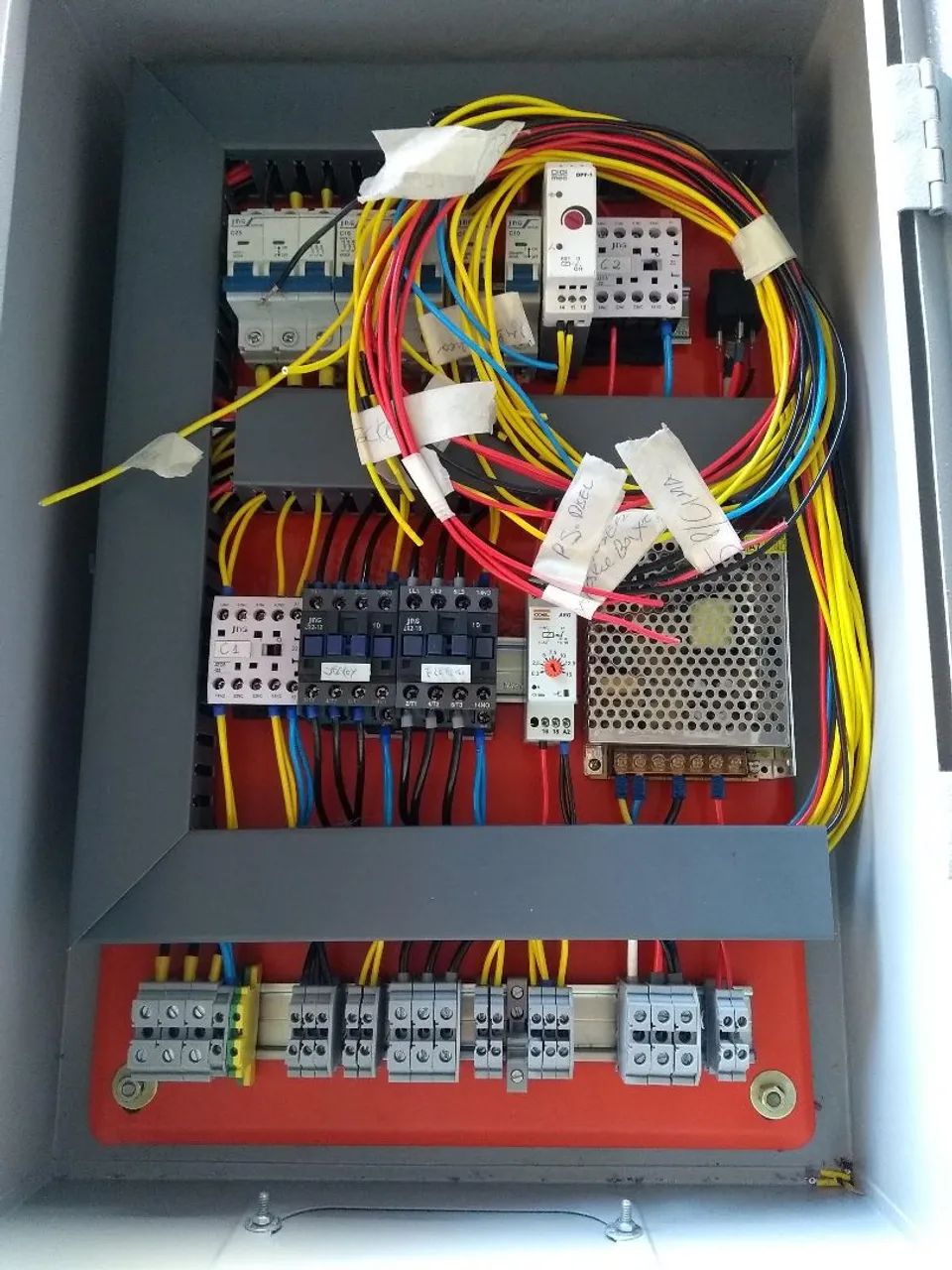 Eletricista Predial/Industrial   - Foto 2