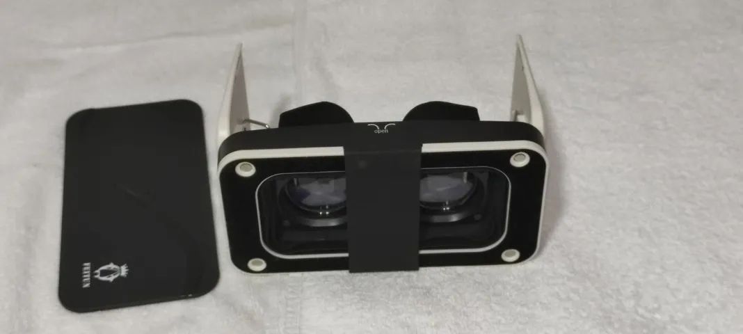 Óculos de realidade virtual para celular inclui acessórios  - Foto 3