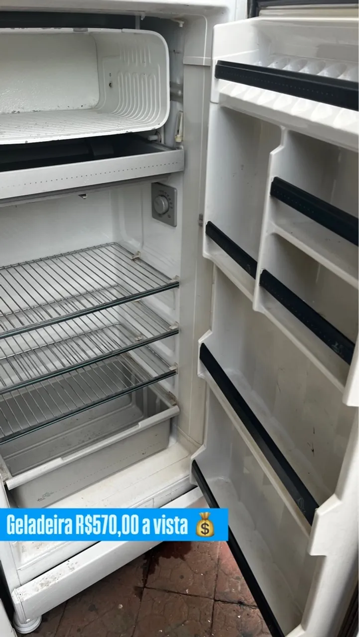 Geladeira em ótimo estado!