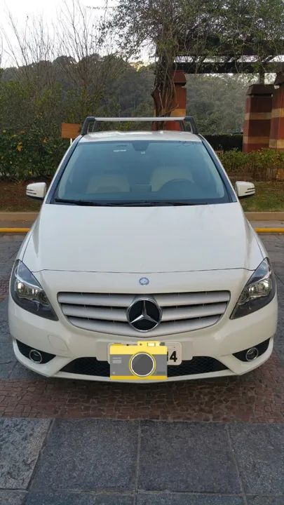 Mercedes B200 Sport ótimo estado de conservação e nunca batida