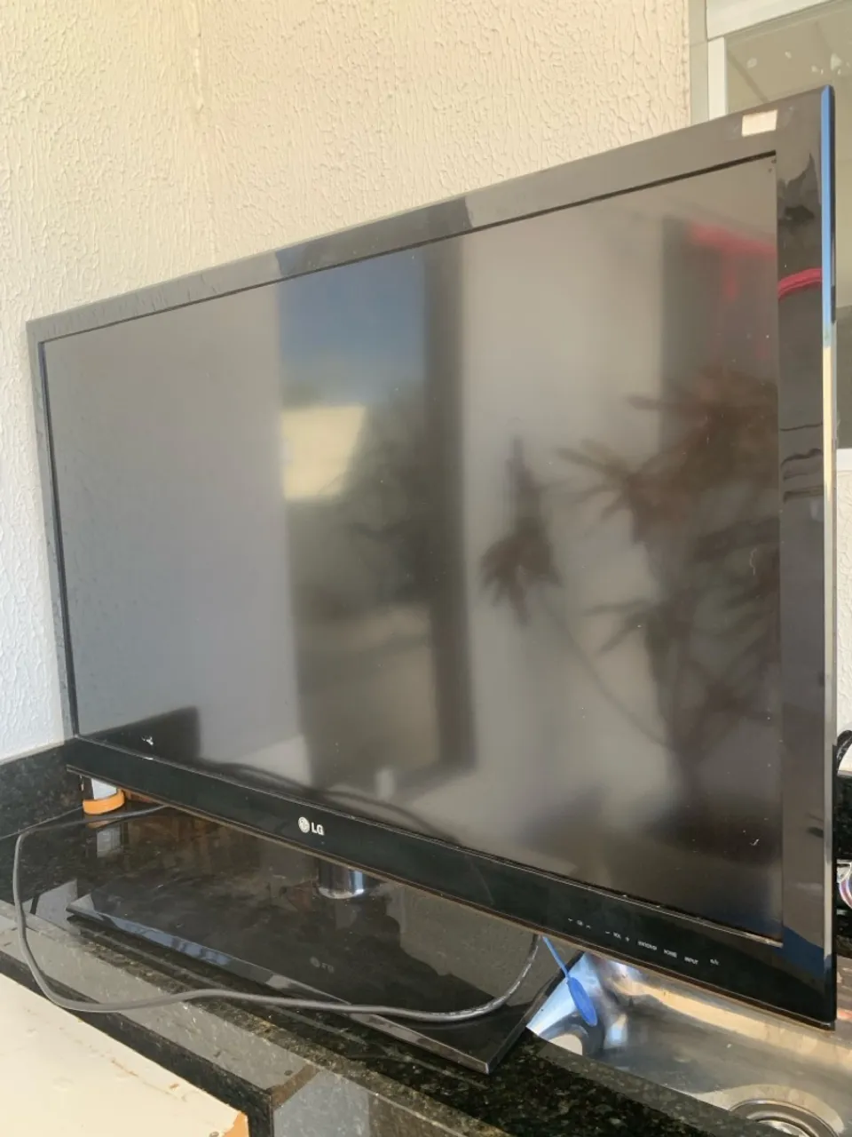 TV LG 42LV3700