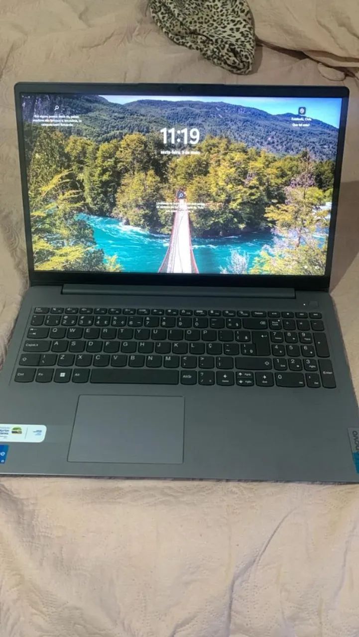 Notebook Lenovo - Tela 15.6