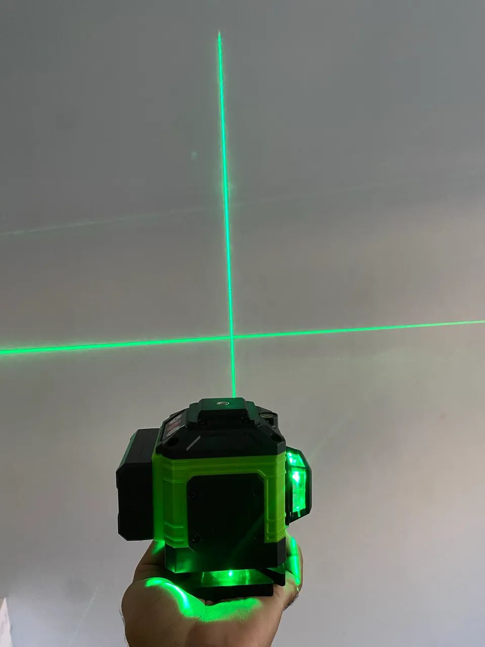 8-Line Laser Level with 2 Batteries