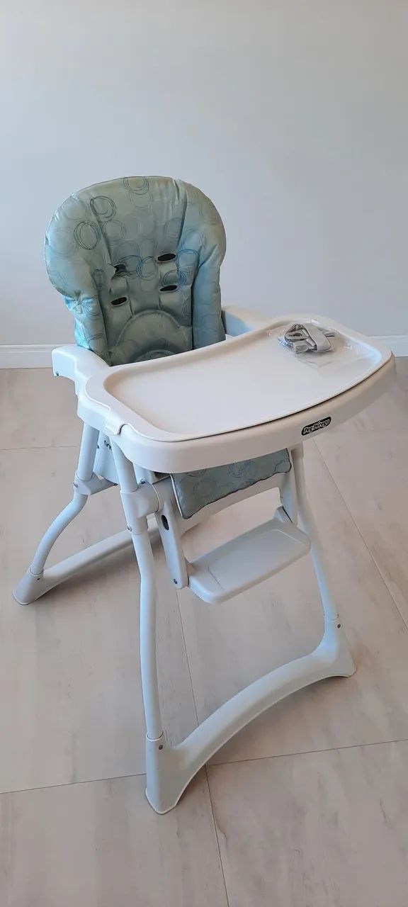Cadeira de alimentação Burigoto. - Foto 2