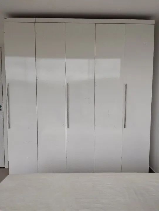 Guarda-Roupa Branco de 5 Portas - Foto 2