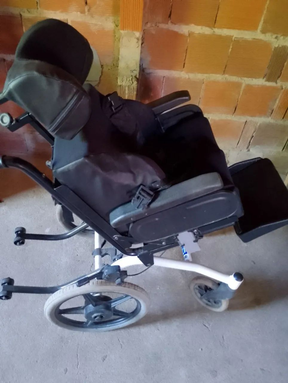 Cadeira de rodas ortobras adaptada infantil  - Foto 3