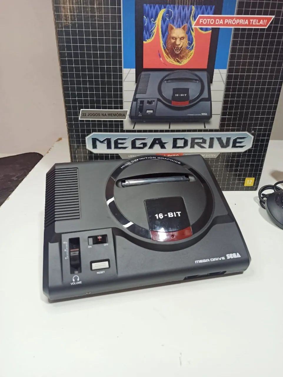 Console Tectoy Sega Mega Drive 2017 Preto com 2 Controles. Aceito Cartão - Foto 4