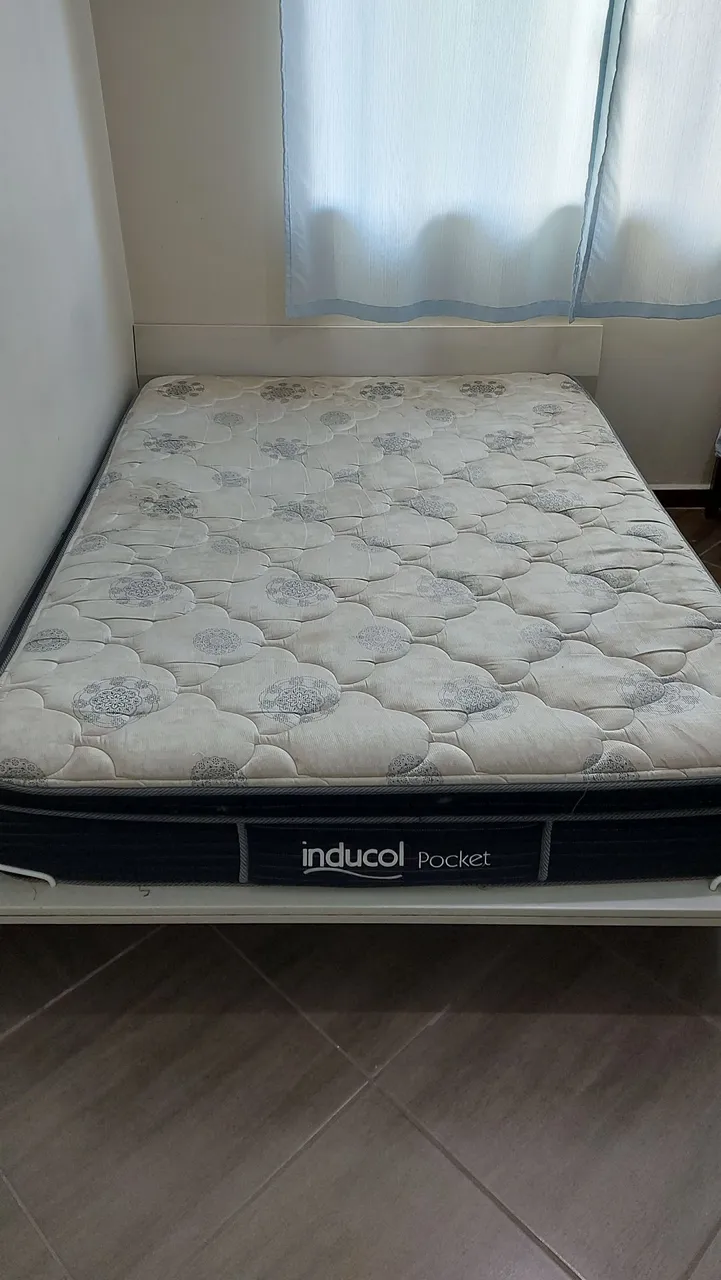 Cama de casal reforçada com colchão