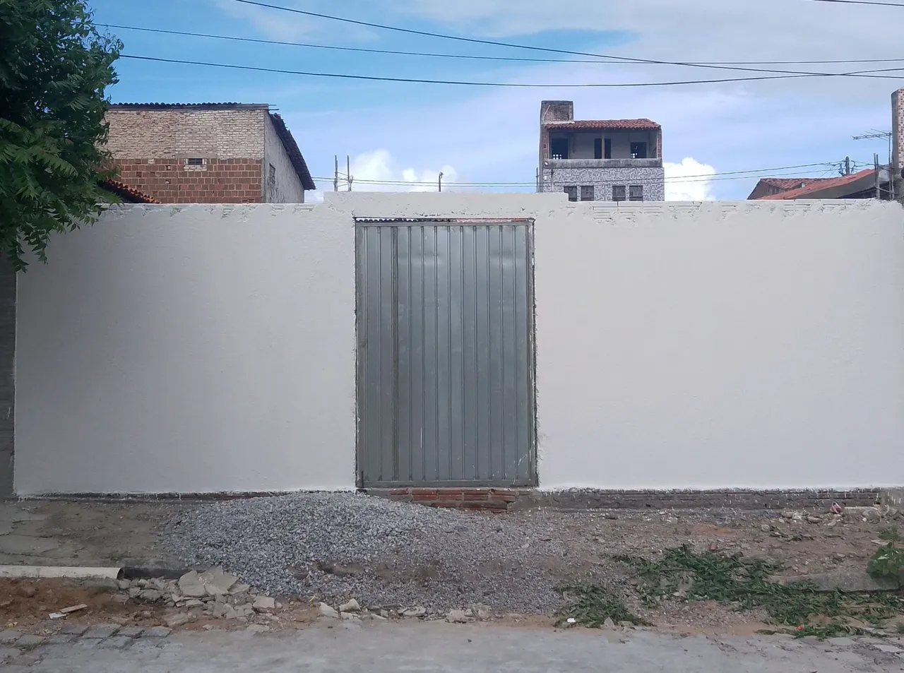 VENDO/ TROCO TERRENO NO ALECRIM A 90M DA NEVALDO ROCHA ÁREA COMERCIAL