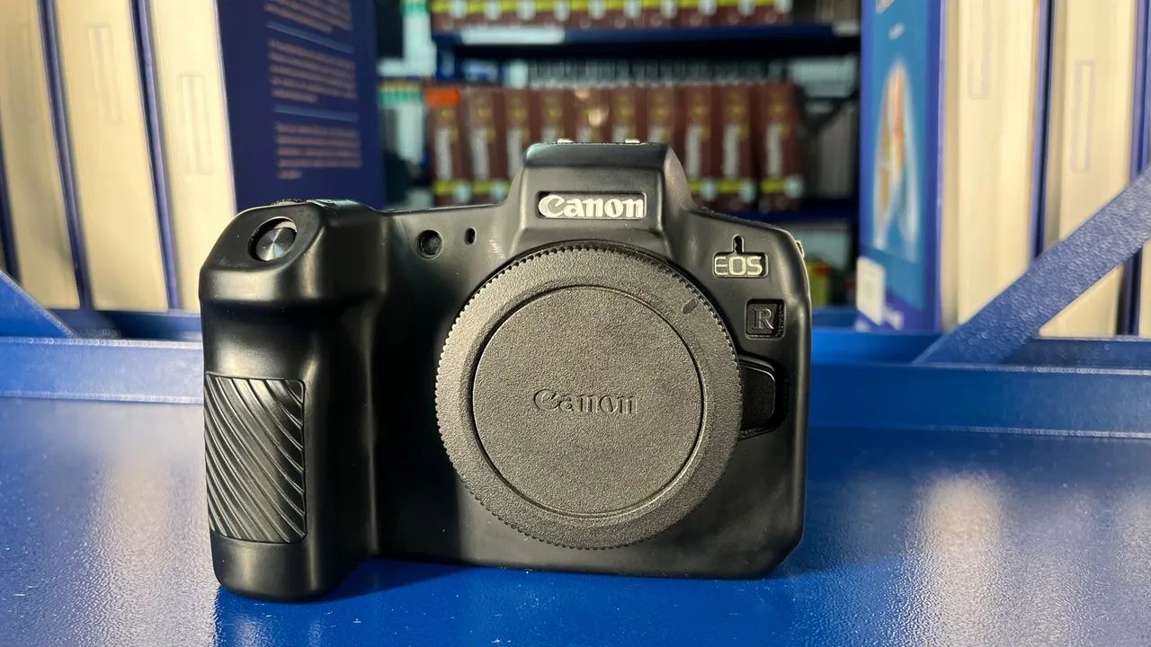 Canon Eos R + Bateria E Acessórios (Usado) - Foto 3