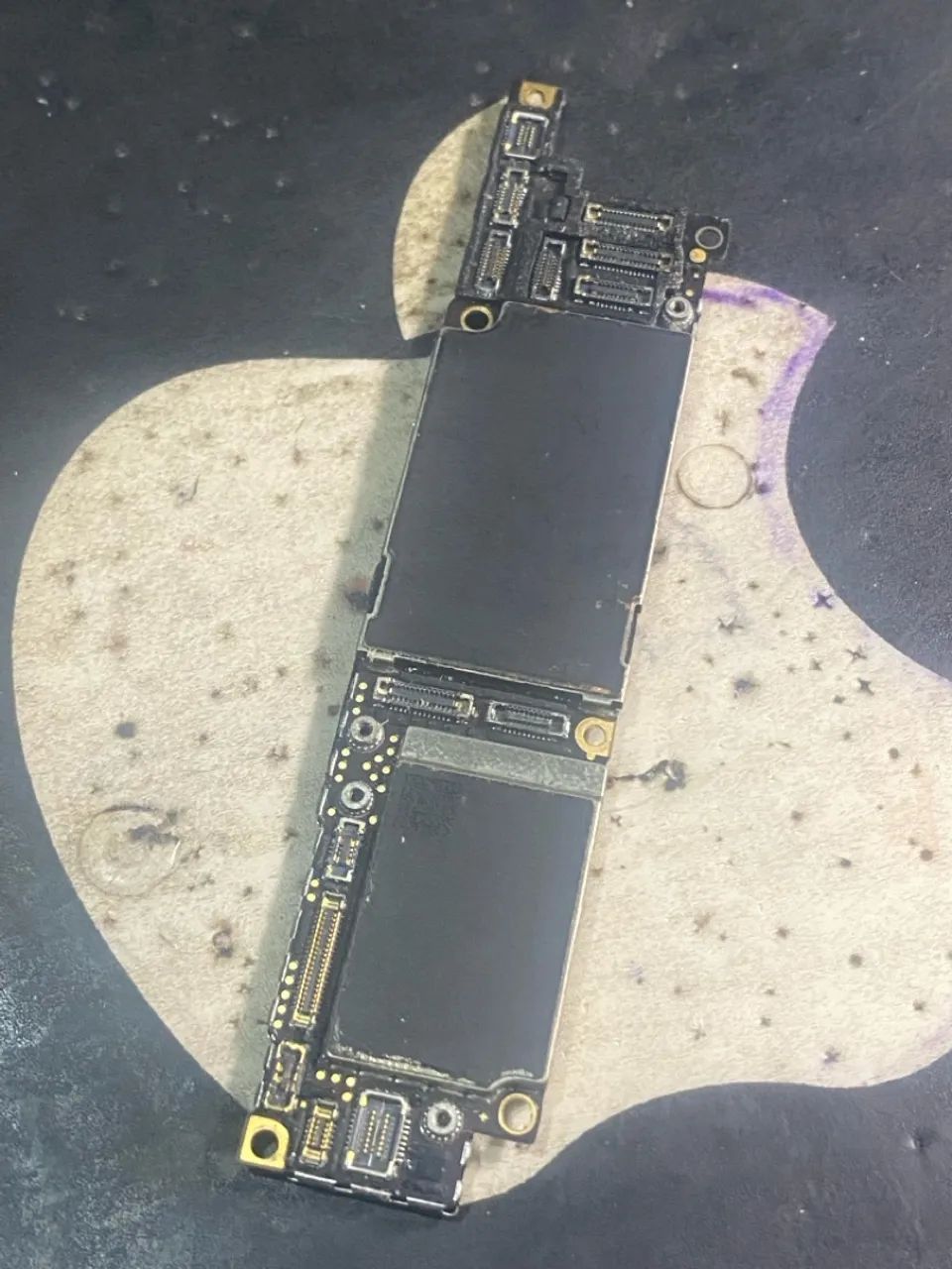 Placa  IPhone XR para uso de componentes  - Foto 4