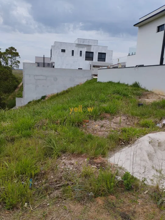 Terreno em Condomínio Fechado em Cezar de Souza - Mogi das Cruzes, SP