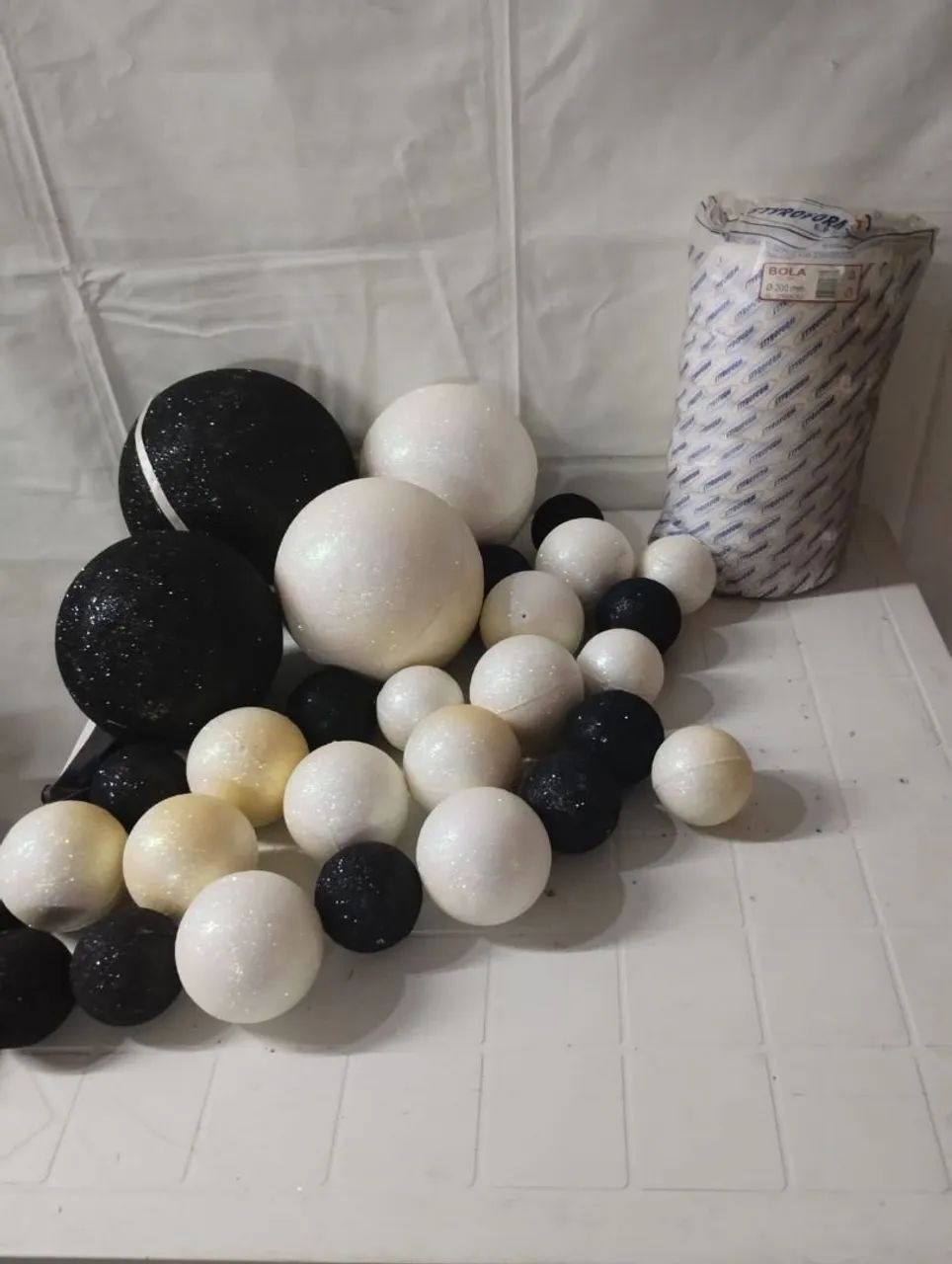 Bolas Decorativas para Festas e Eventos - Foto 3