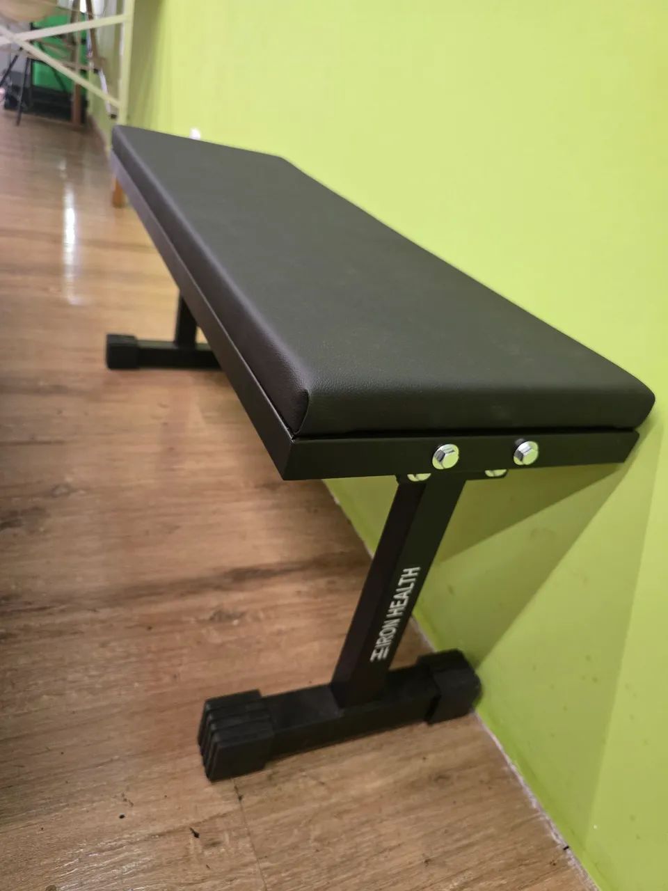 Banco para musculação, fisioterapia.