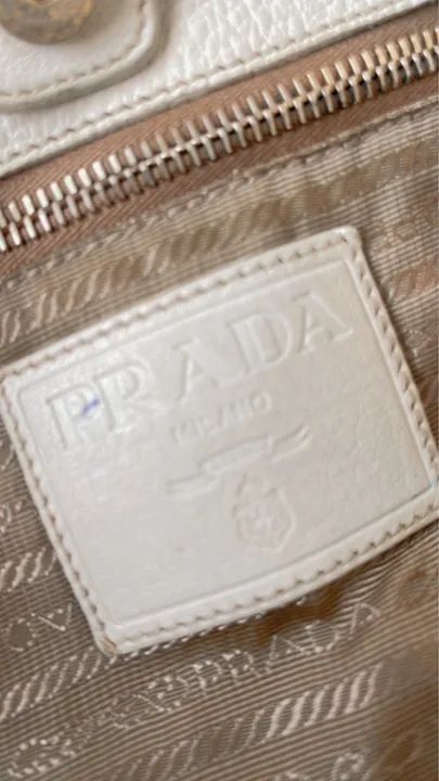 Bolsa Prada Original - Bege com detalhes verdes - Foto 3