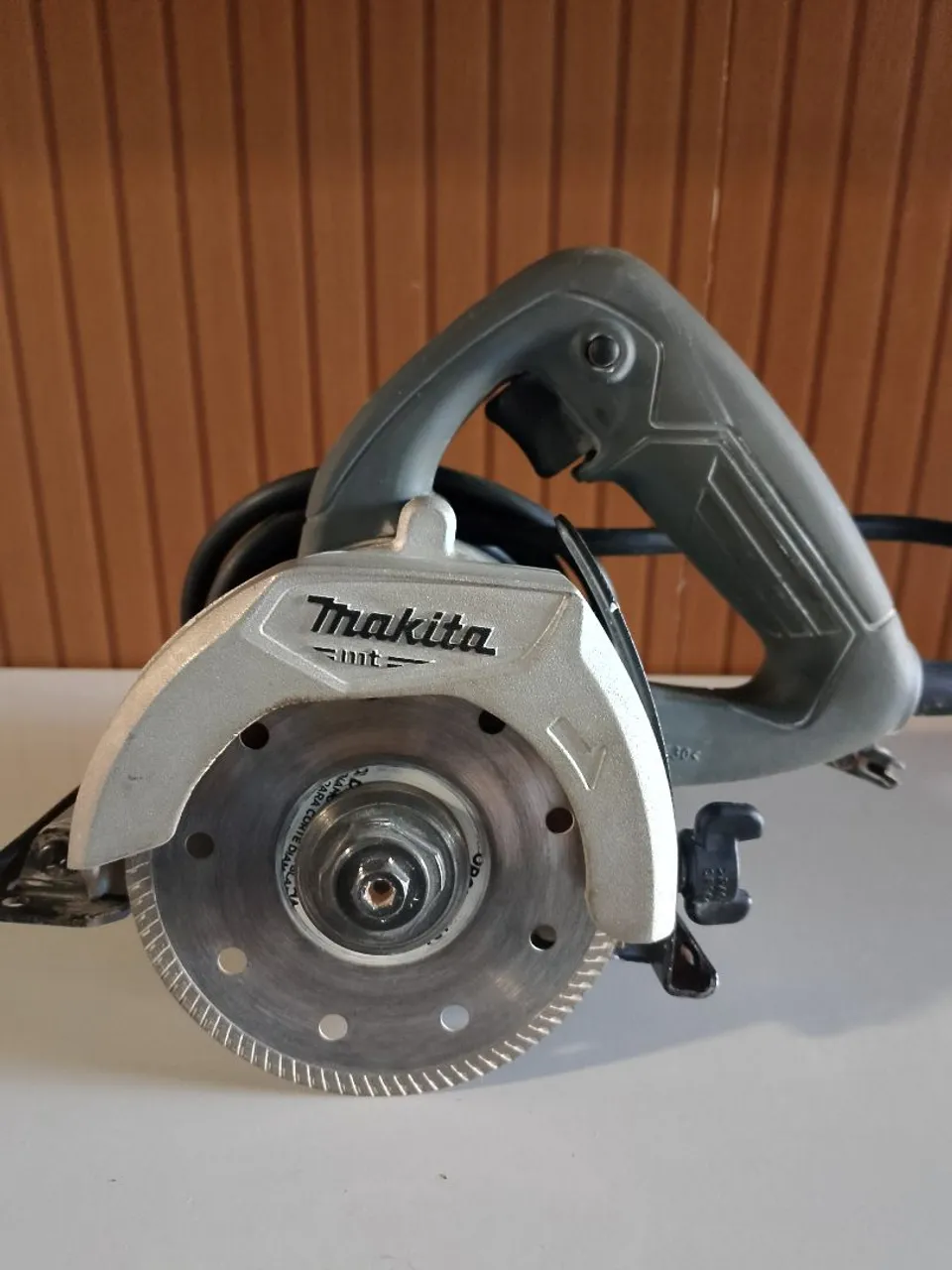 Serra Makita para Cerâmica e Porcelanato