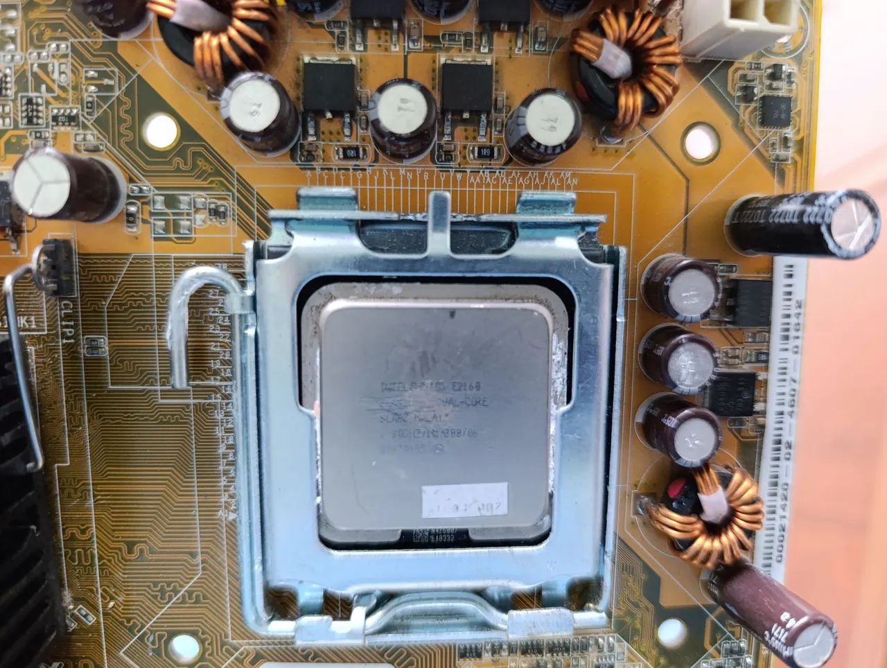 Placa-mãe ASUS P5GC-MX + processador Dual core E2160+2 GB ram - Foto 4