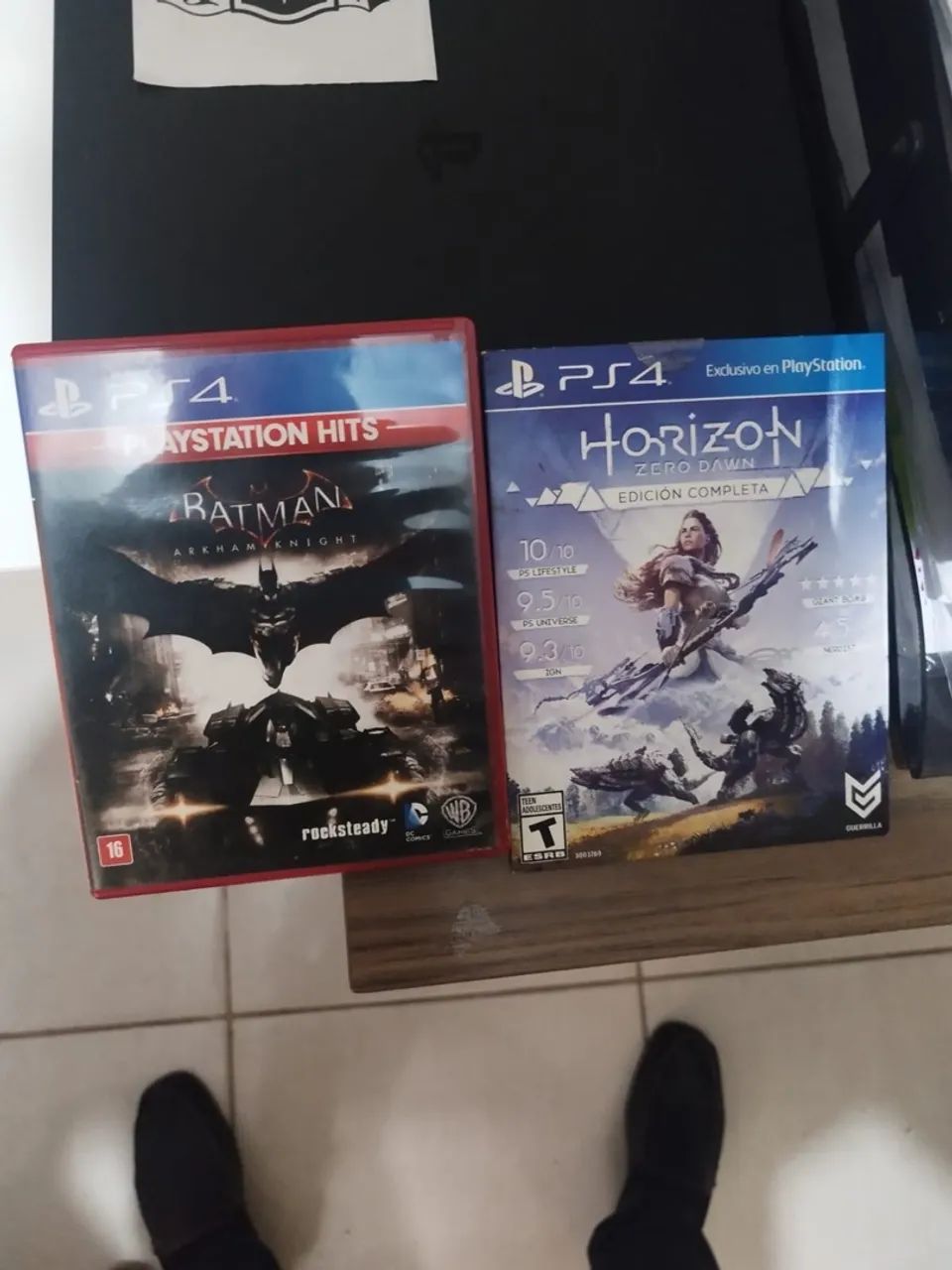 PS4 com Batman: Arkham Knight e Horizon Zero Dawn - Foto 2