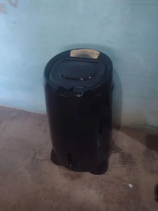 vendo esta centrífuga 15kilos em perfeito estado nao troco a0ns 