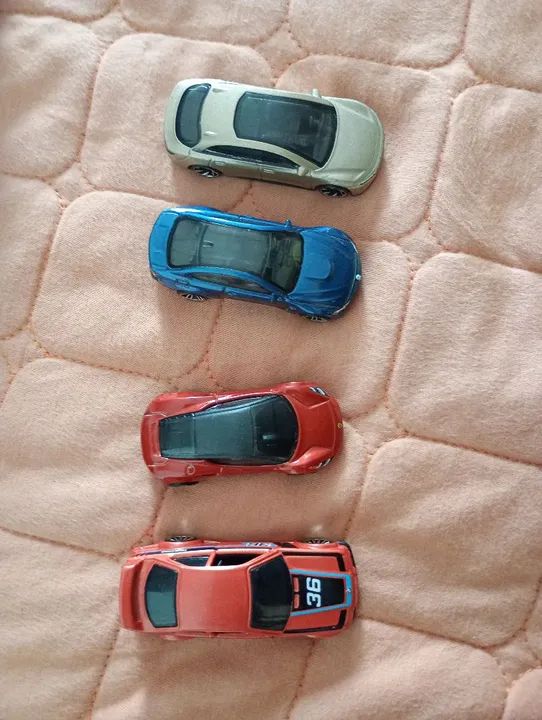 Carrinhos Hot Wheels - Diversos Modelos