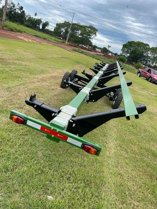 Carreta (Carretinha) para transportar plataforma de colheitadeira. - Foto 3
