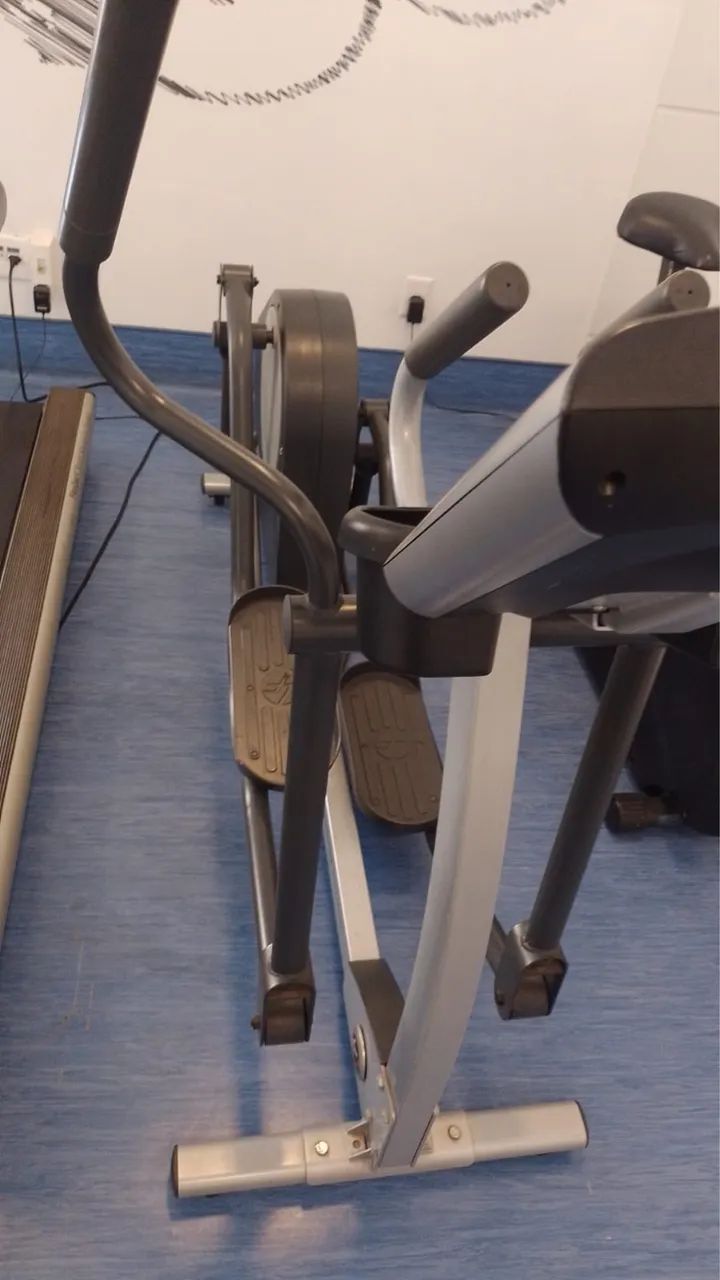 Gym equipment64293893402883123