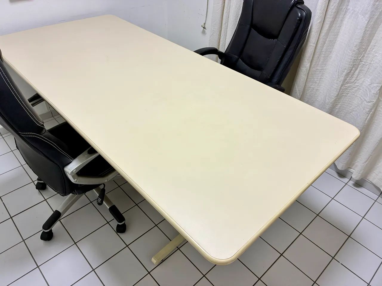 Mesa de Reunião / Escritório - Excelente Estado - Foto 3