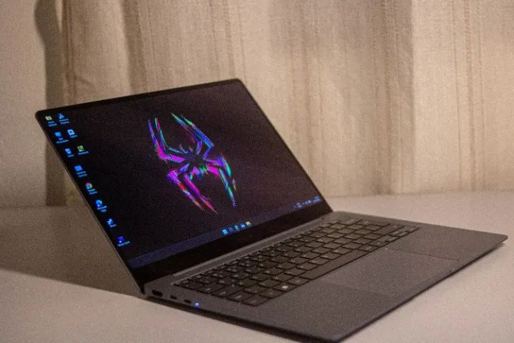 Notebook Samsung book 4 Pro - Foto 5