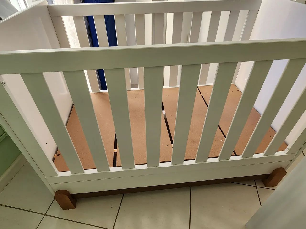 Berço para Bebe Criança Vira Mini Cama Branco com colchao - Foto 2