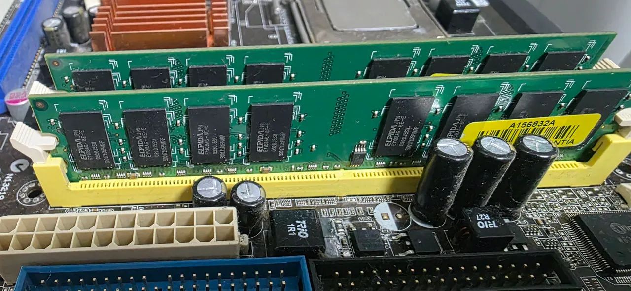 Placa Mae com processador não estava em uso no estado. - Foto 3