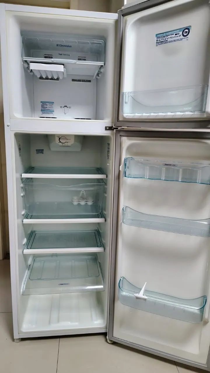 GELADEIRA ELECTROLUX DF 34 COM FREEZER - Foto 2