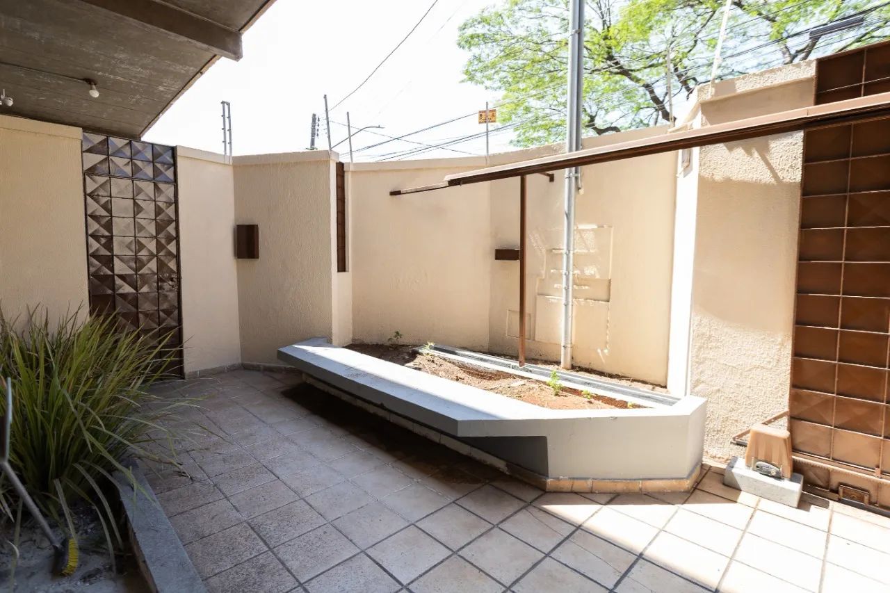 Sobrado 4 Quartos, 319m², Setor Leste Vila Nova. - Foto 3