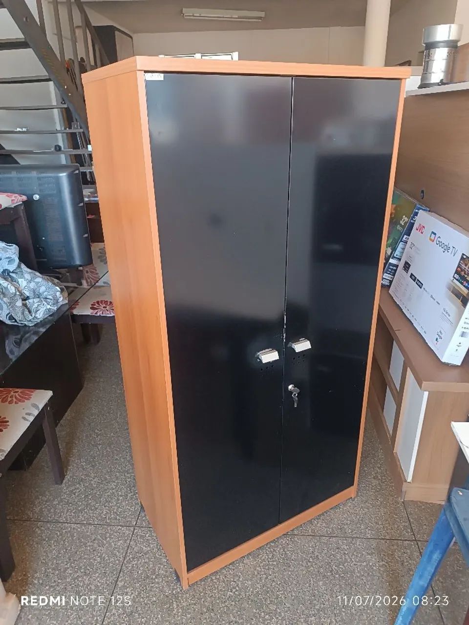 Armário de MDF com a porta de aço e com chave  - Foto 3
