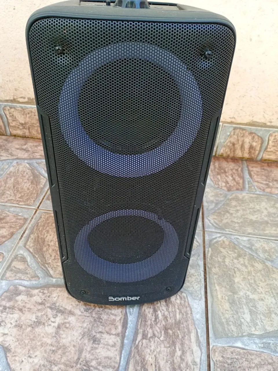 Caixa de Som Bomber BeatBox 400 Bluetooth 6" LED - 12W RMS - Foto 2
