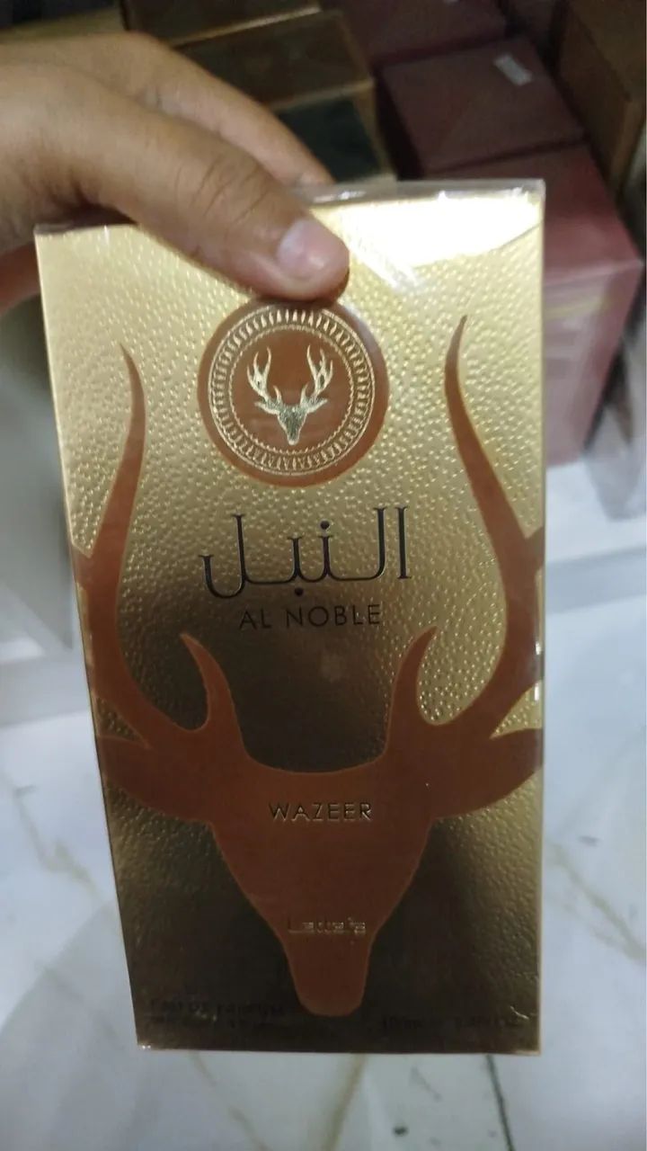 Perfume Lattafa Al Noble Wazeer Eau Unissex 100ML