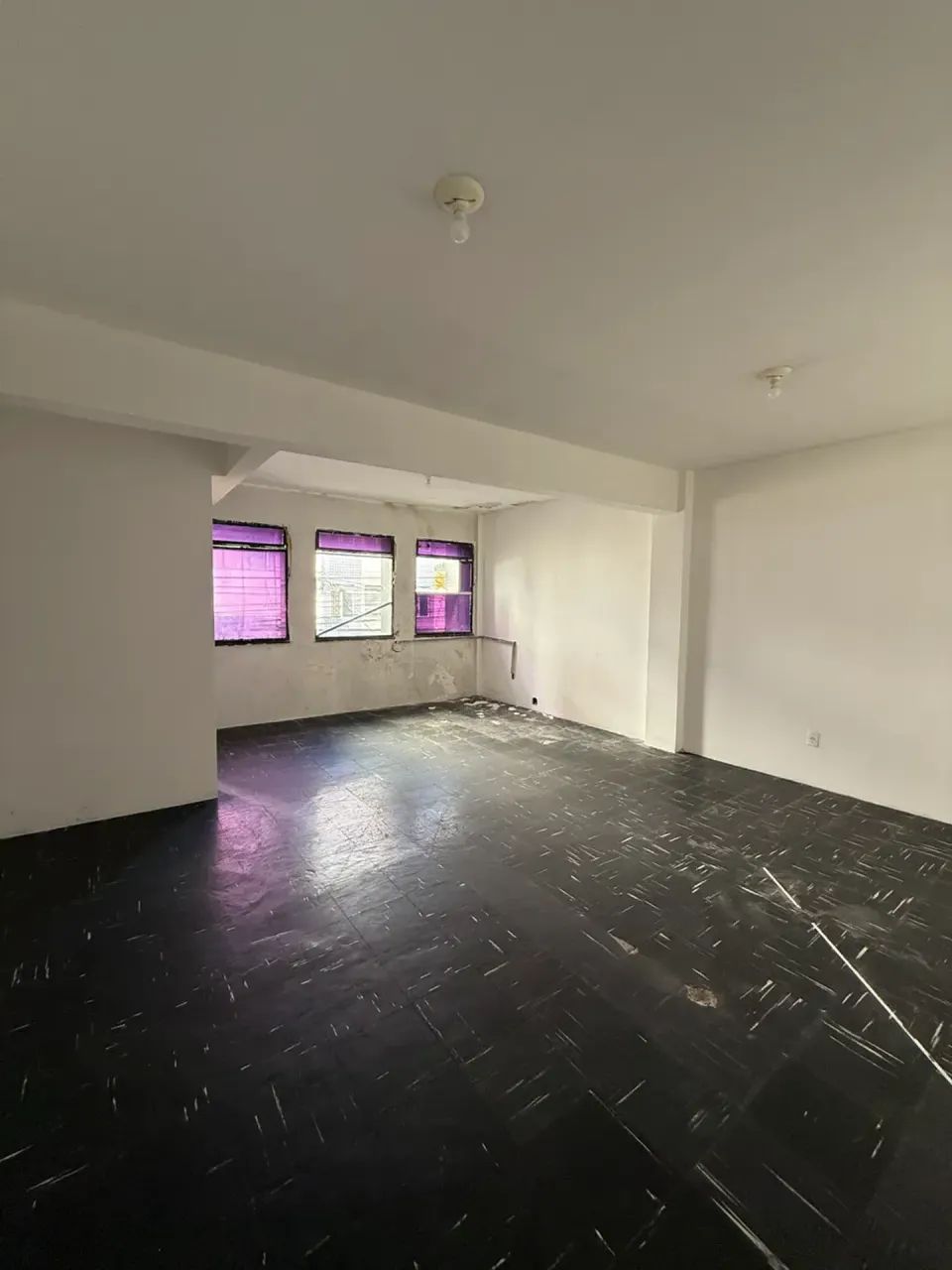 Ponto Comercial para alugar no Edifício Luciano Prado, Bairro Centro