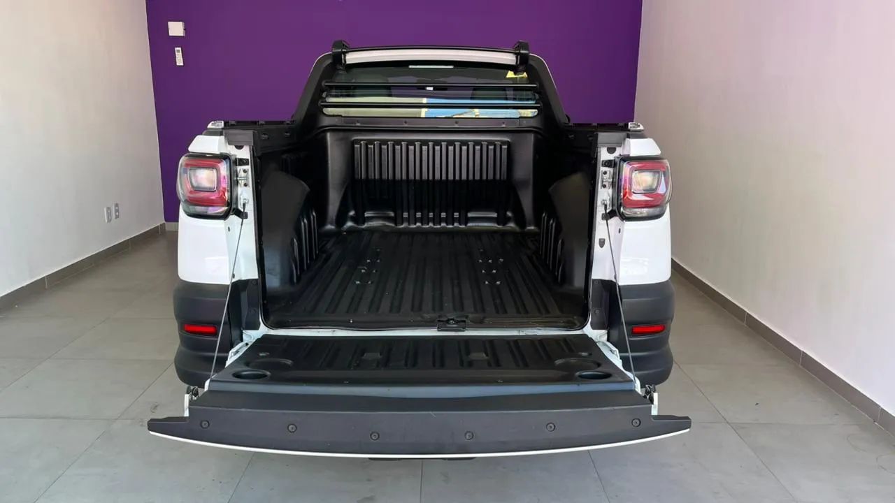 Fiat Strada Endurance 1.4 Flex 8V CS Plus 2023 - Foto 4
